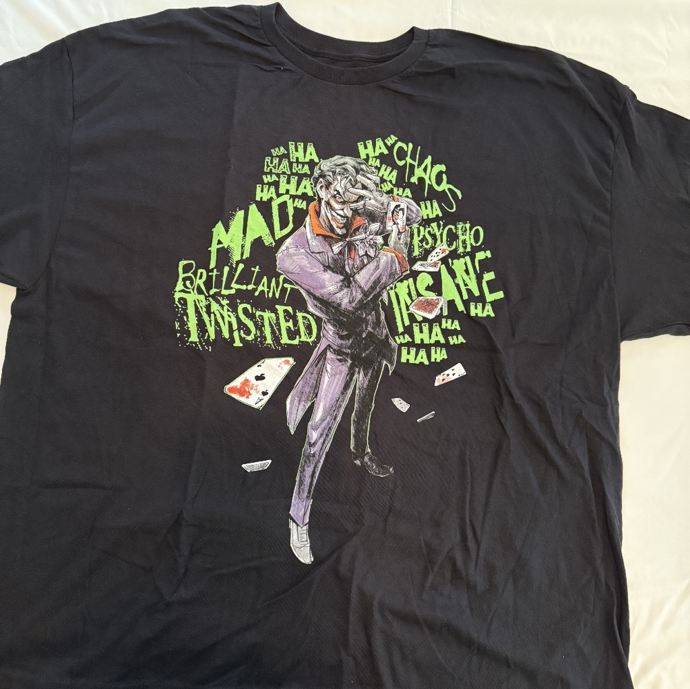 Batman Black Tee with Joker Graphic 4XL 0011